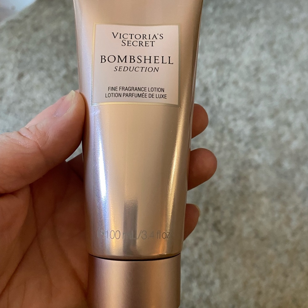 New Victoria’s Secret Bombshell Seduction Lotion